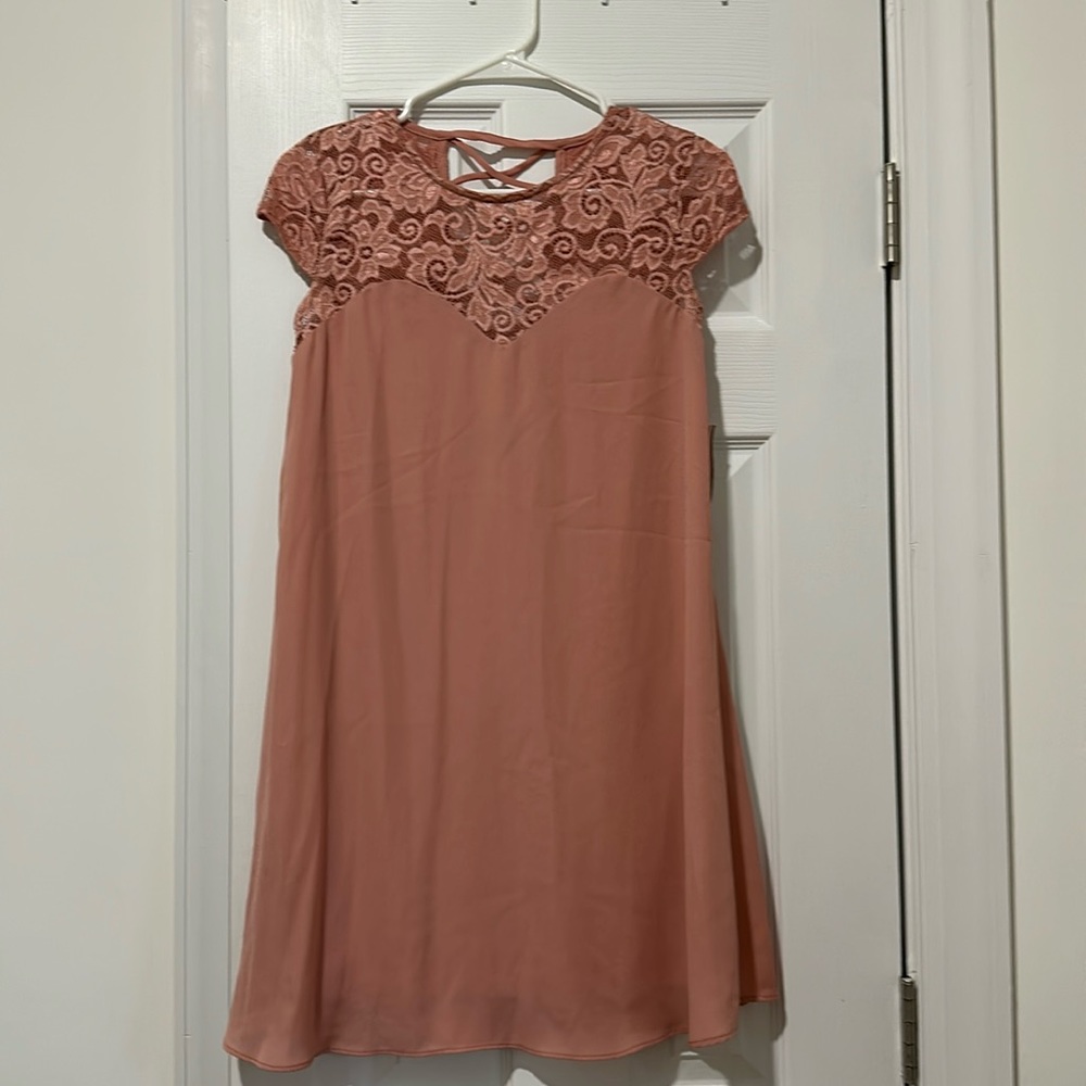 Beautiful blush dress. Size 3/4 brand new with tags!